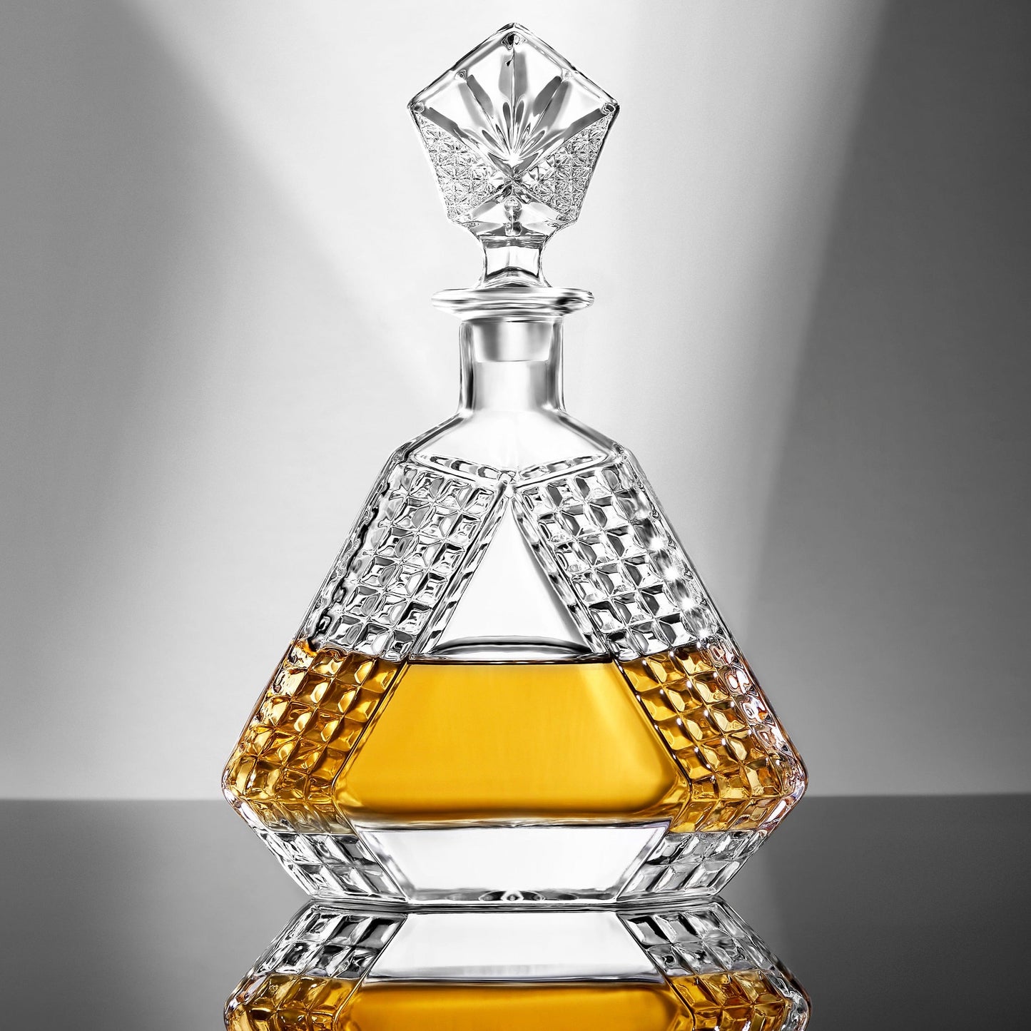 Whiskey Decanter - Triangle - 650ML-4