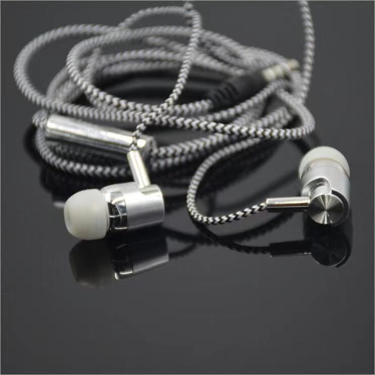 Durable braided wiring karaoke with microphone earphones